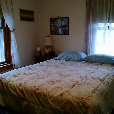 Fish & Loaves Bed And Breakfast Numidia Exterior foto