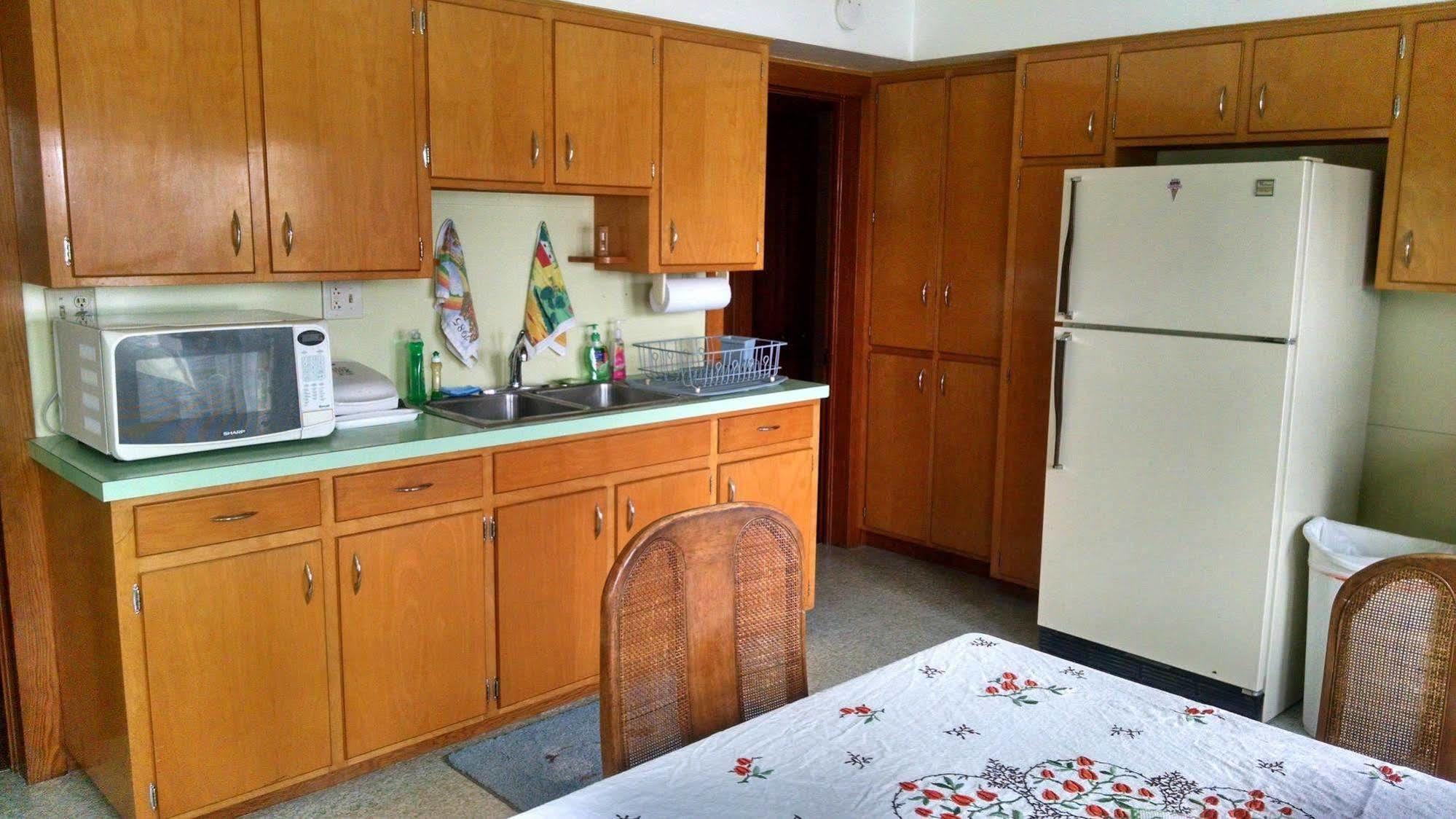 Fish & Loaves Bed And Breakfast Numidia Exterior foto